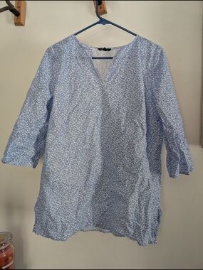 J. Peterman Light Blue Printed V-Neck Tunic Top